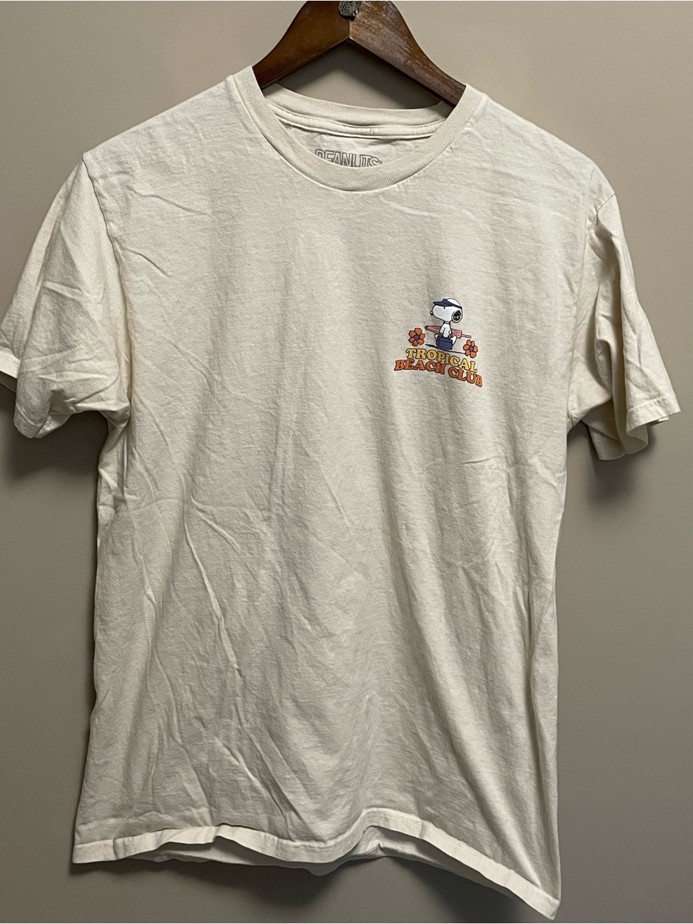 Peanuts Tropical Beach Club Woodstock Tee Women’s Large